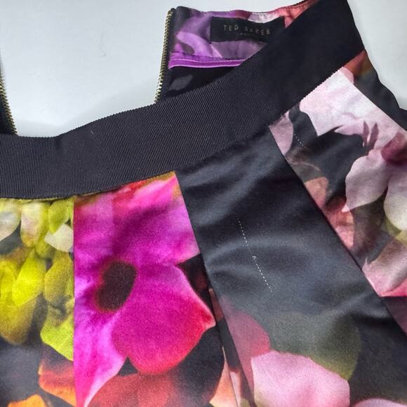 Ted Baker London Floral Full Skirt with Petticoat ~ Size 6 - Picture 4 of 11
